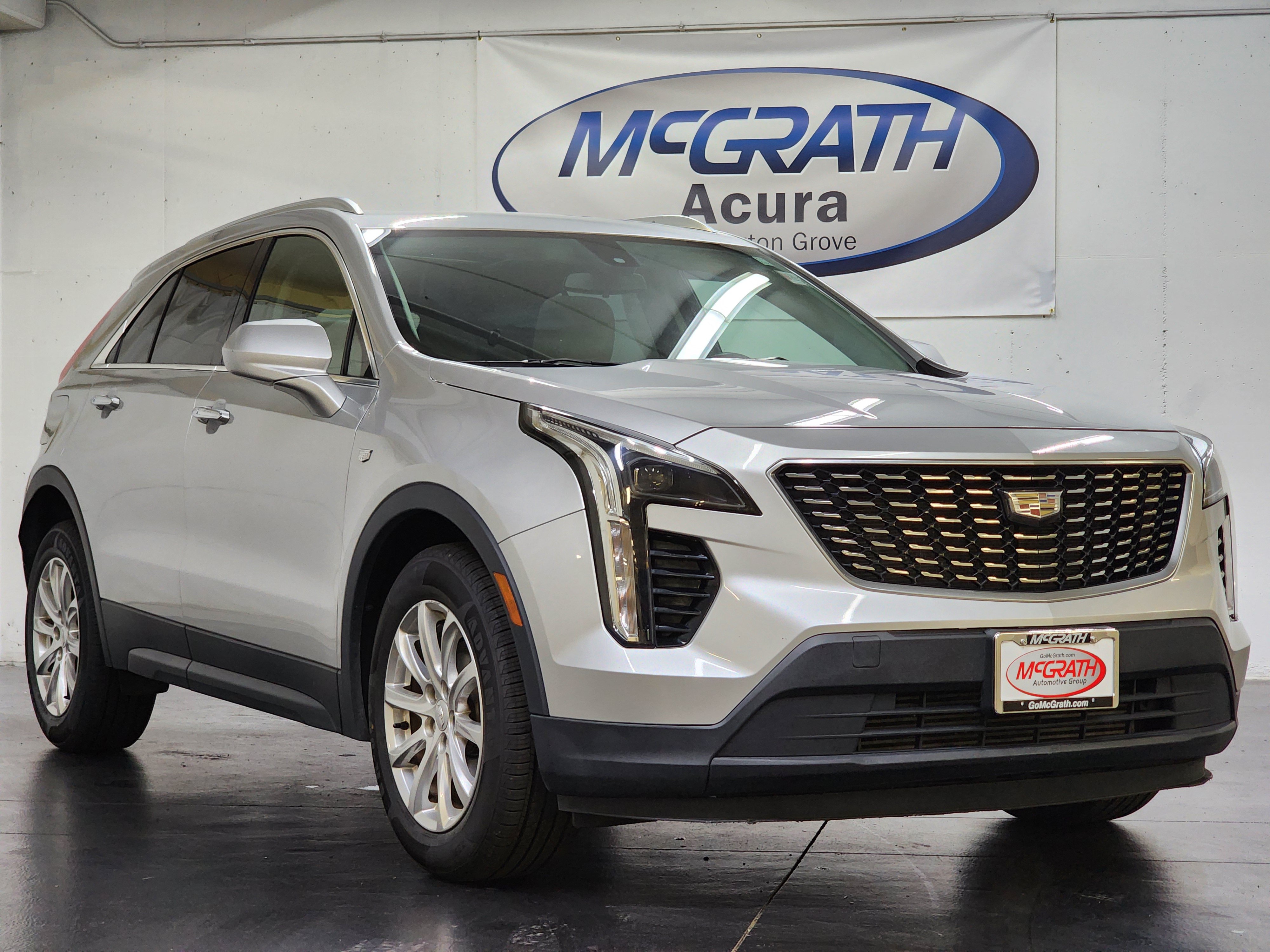 Used 2019 Cadillac XT4 Luxury AWD/4WD image 2