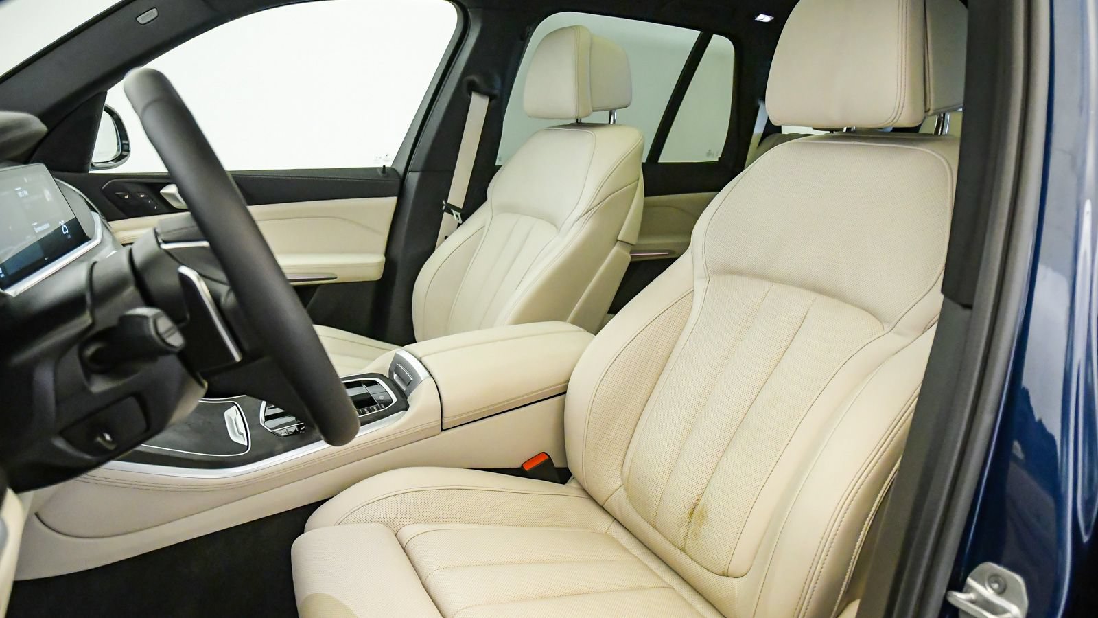 Certified 2022 BMW X5 sDrive40i w/ Luxury Seating Package RWD image 18
