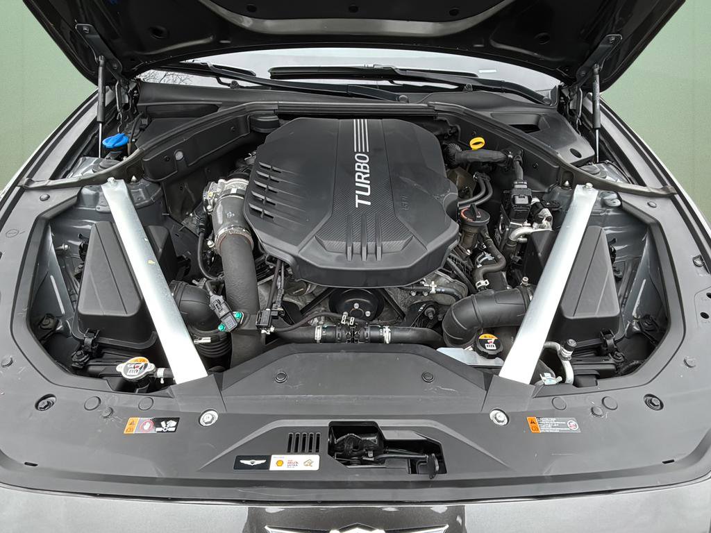 Used 2022 Genesis G70 3.3T image 12