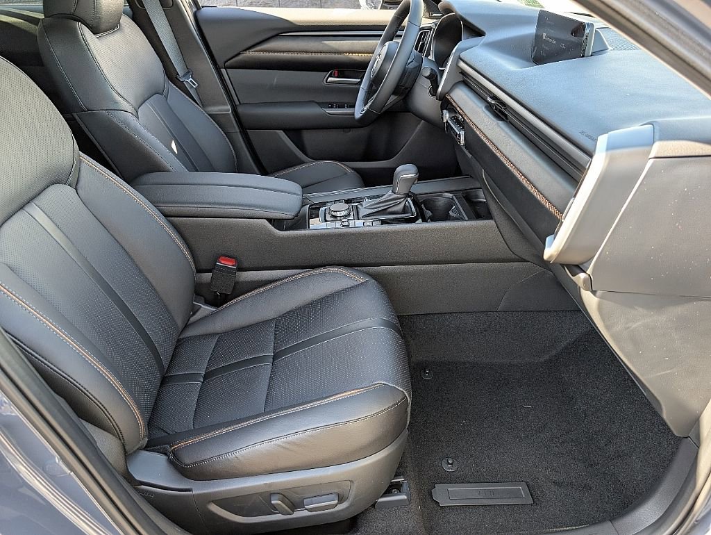 New 2026 MAZDA CX-50 AWD 2.5 Hybrid w/ Cargo Package image 18