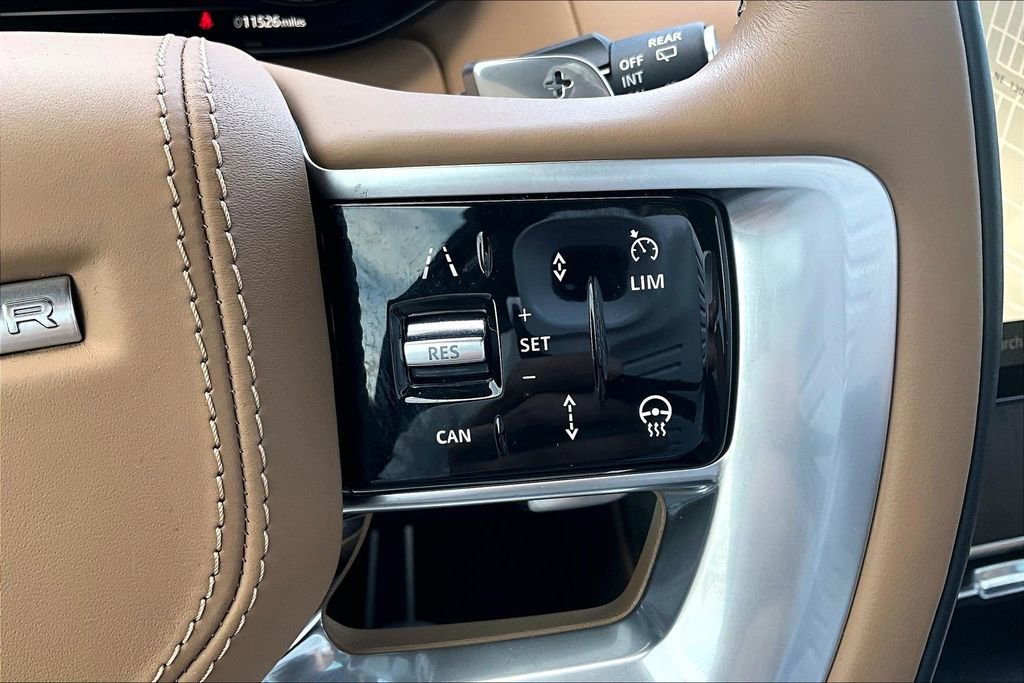 Used 2025 Land Rover Range Rover SE image 21
