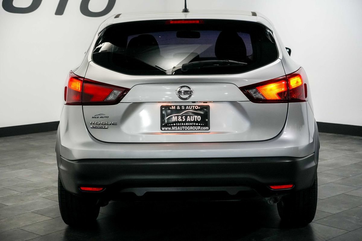 Used 2019 Nissan Rogue Sport S FWD image 5