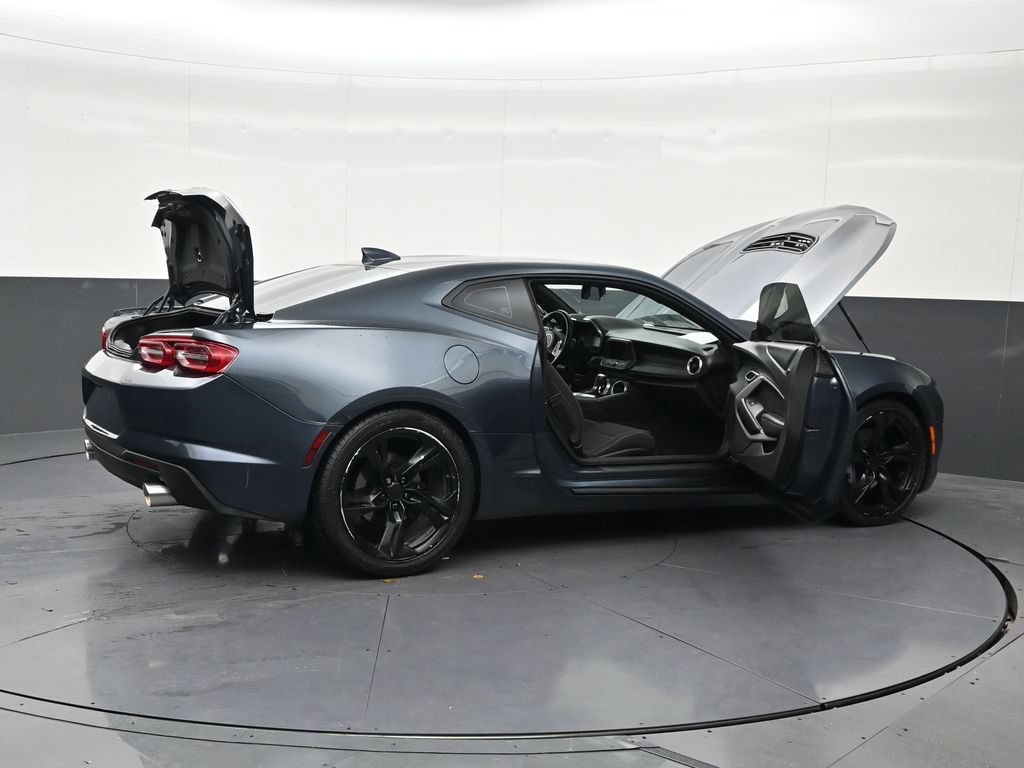 Used 2023 Chevrolet Camaro LT RWD image 31