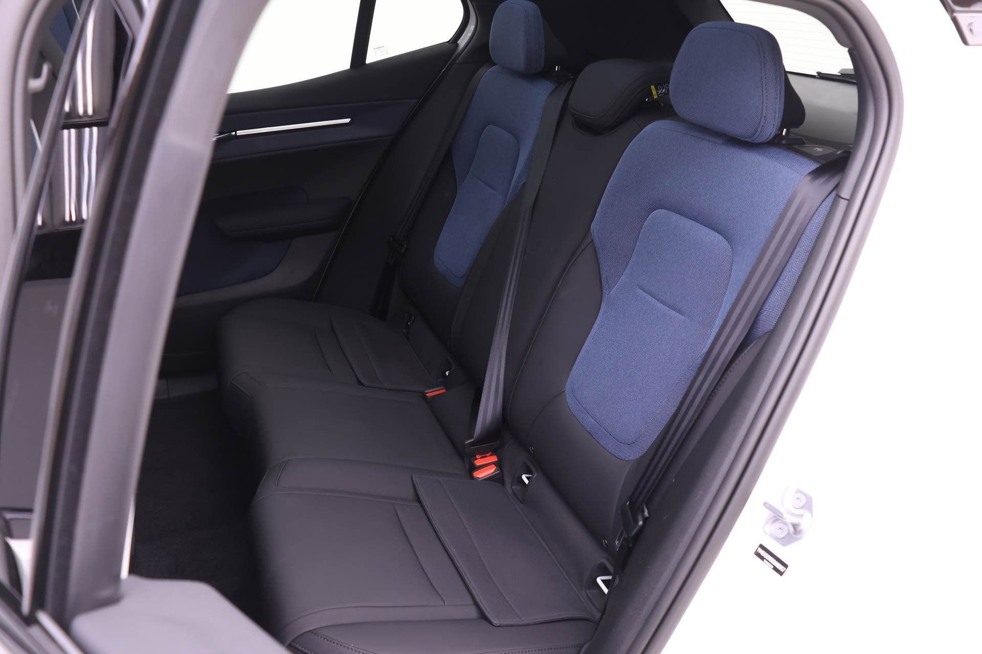 Certified 2025 Volvo EX30 Plus image 14