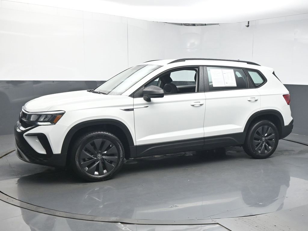 Used 2022 Volkswagen Taos S image 4