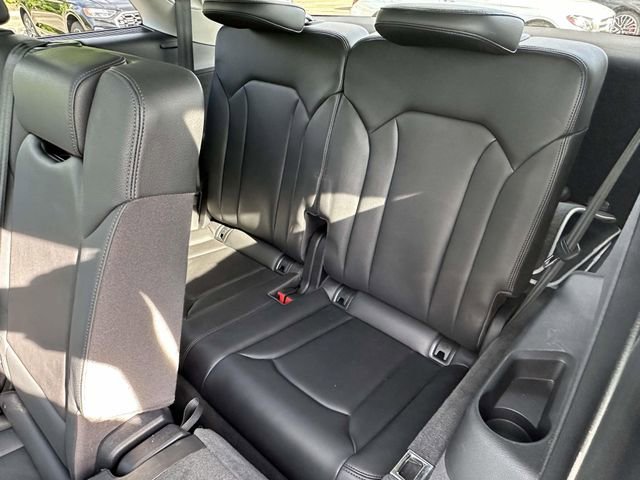 Used 2018 Audi Q7 3.0T Premium Plus w/ Premium Plus Package AWD/4WD image 13
