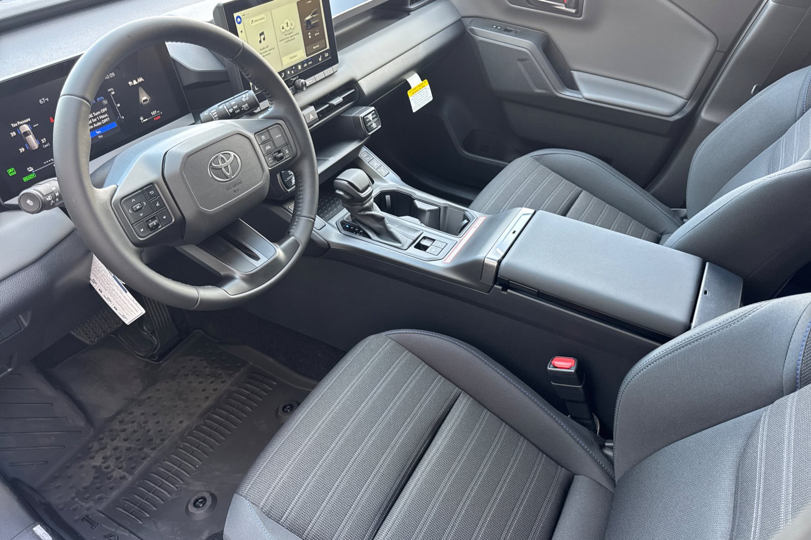 New 2026 Toyota RAV4 SE AWD/4WD image 10