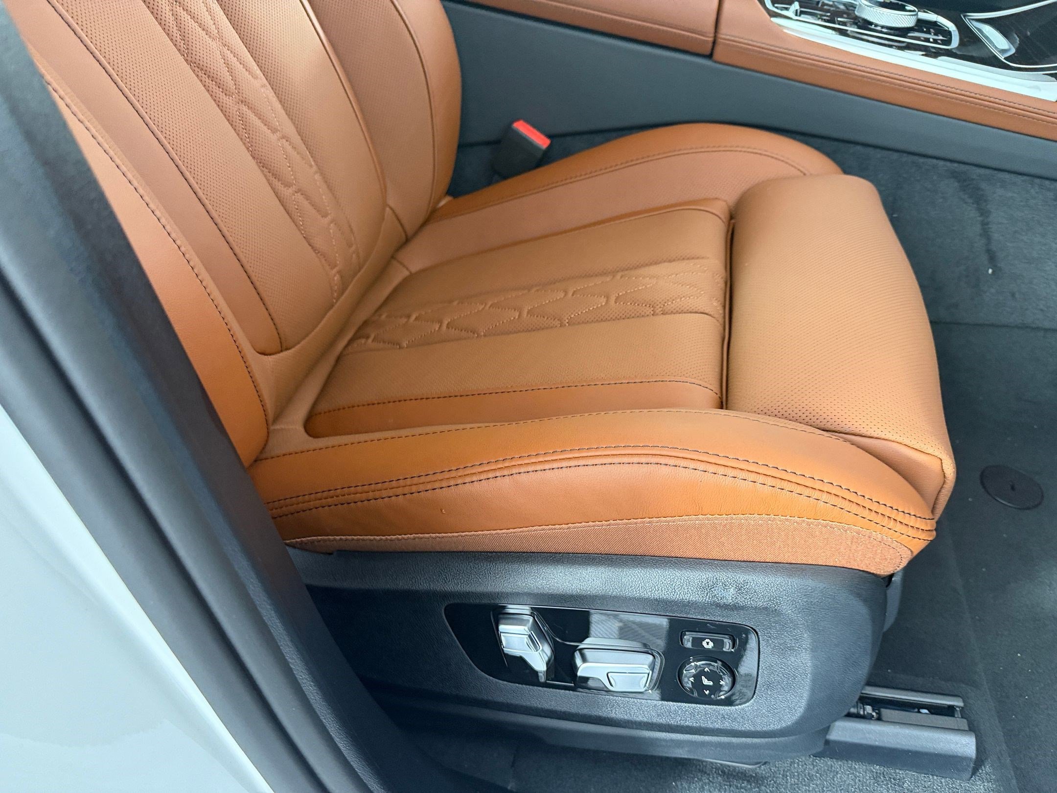 New 2027 BMW X7 xDrive40i w/ Executive Package AWD/4WD image 35