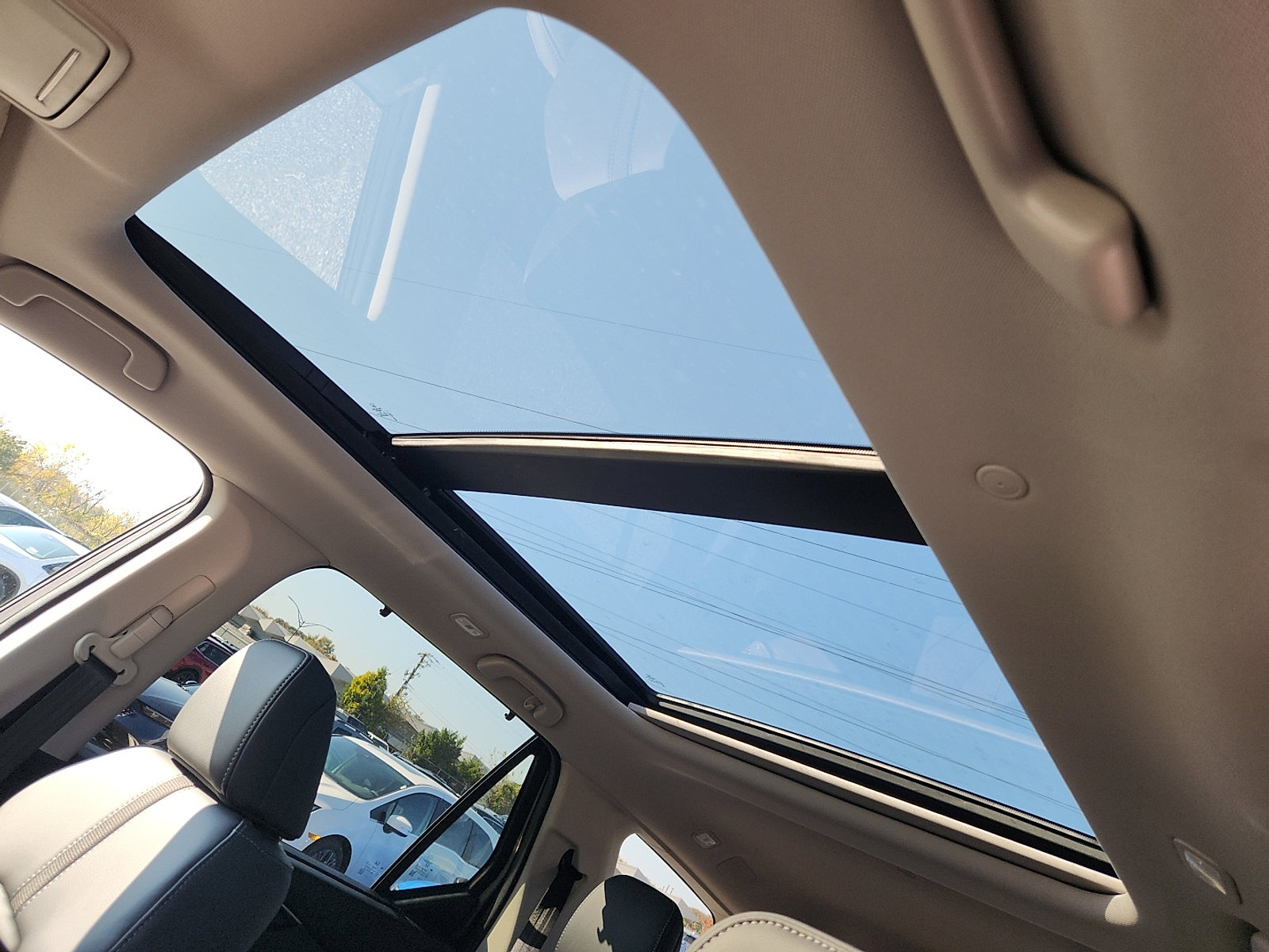 New 2025 Honda Pilot Touring image 10