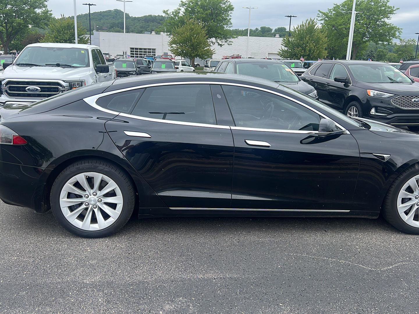 Used 2017 Tesla Model S 75D AWD/4WD image 3