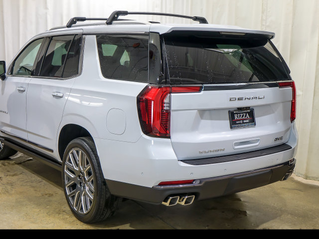 New 2026 GMC Yukon Denali Ultimate w/ LPO, Hit The Road Package AWD/4WD image 7