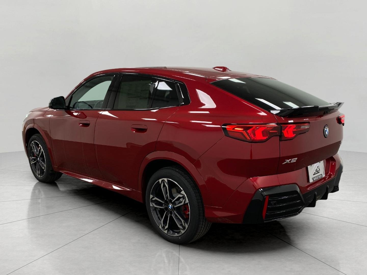 New 2026 BMW X2 xDrive28i AWD/4WD image 7