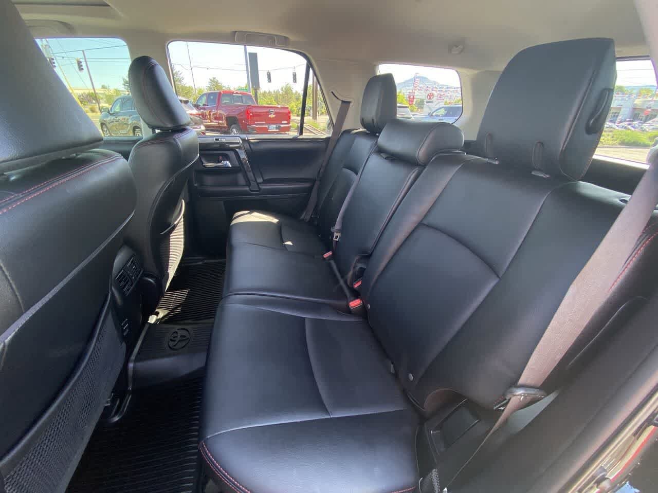 Used 2019 Toyota 4Runner TRD Off-Road Premium AWD/4WD image 23