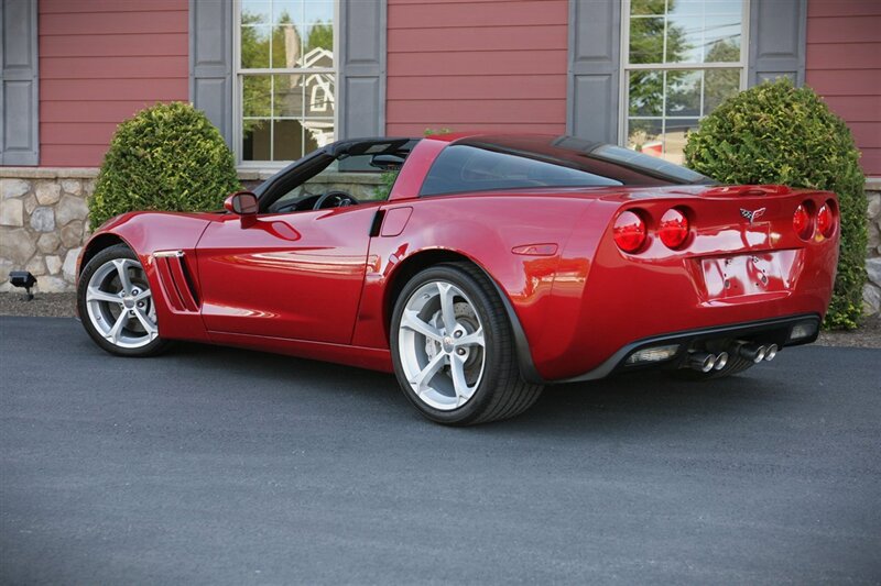 Used 2012 Chevrolet Corvette Grand Sport w/ 2LT Preferred Equipment Group RWD image 12