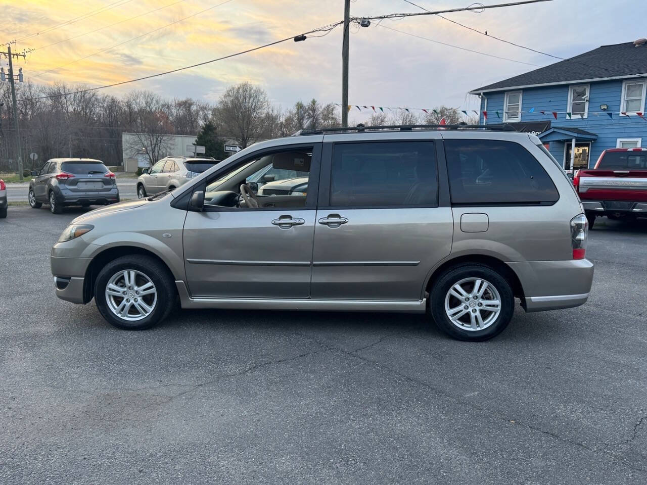 Used 2006 MAZDA MPV LX w/ LX Plus Pkg FWD image 8