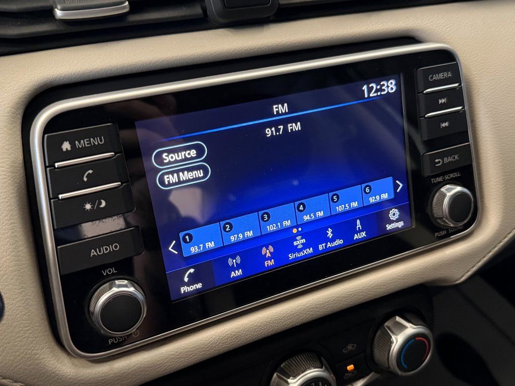Used 2021 Nissan Versa SV FWD image 11