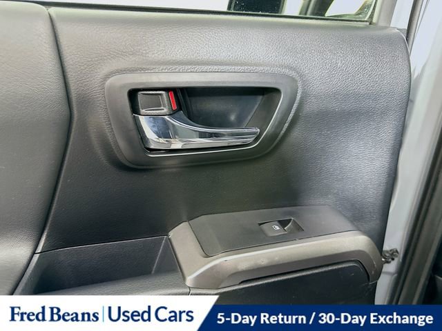 Used 2018 Toyota Tacoma Limited image 26