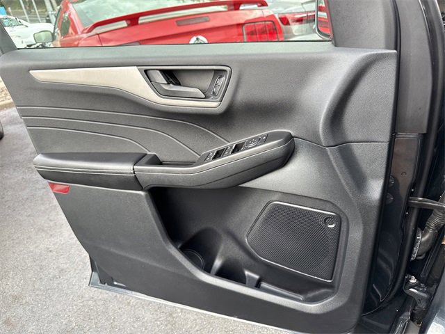 Used 2022 Ford Escape SE w/ Convenience Package image 23