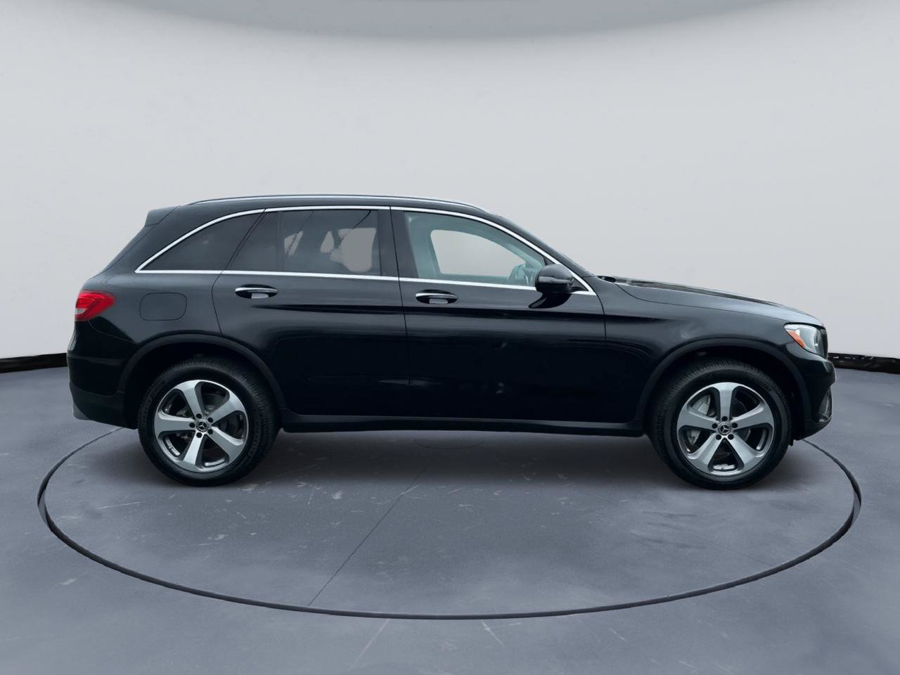Used 2018 Mercedes-Benz GLC 300 image 8
