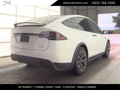 Used 2024 Tesla Model X Plaid AWD/4WD image 5