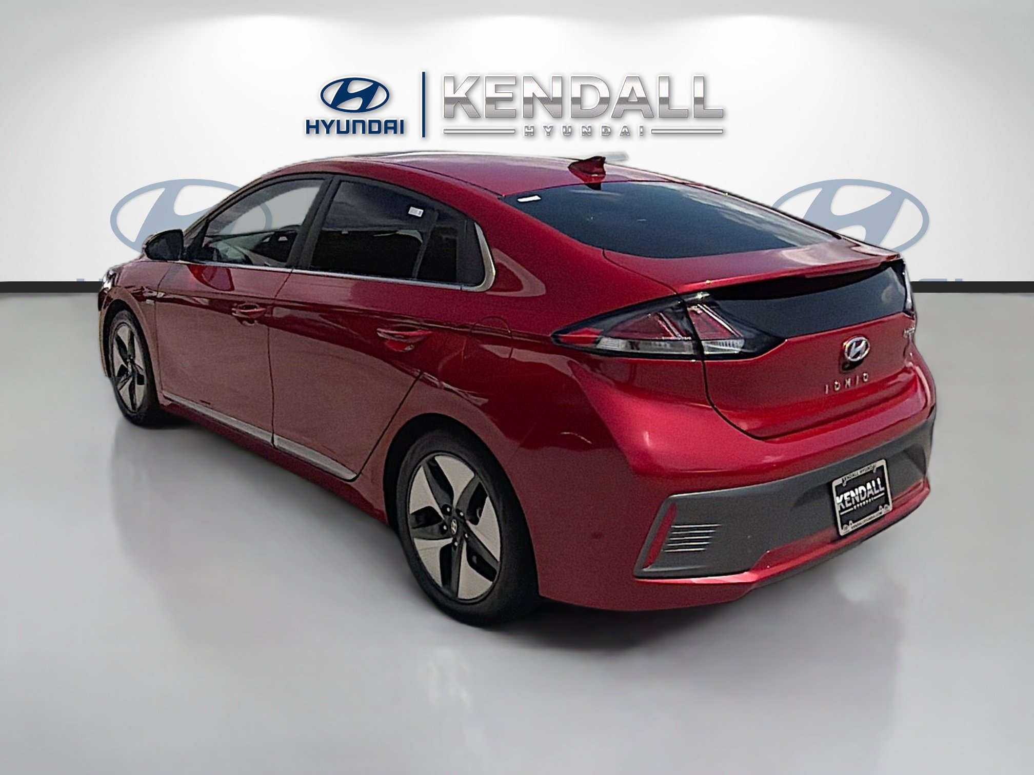 Used 2020 Hyundai Ioniq SEL FWD image 4