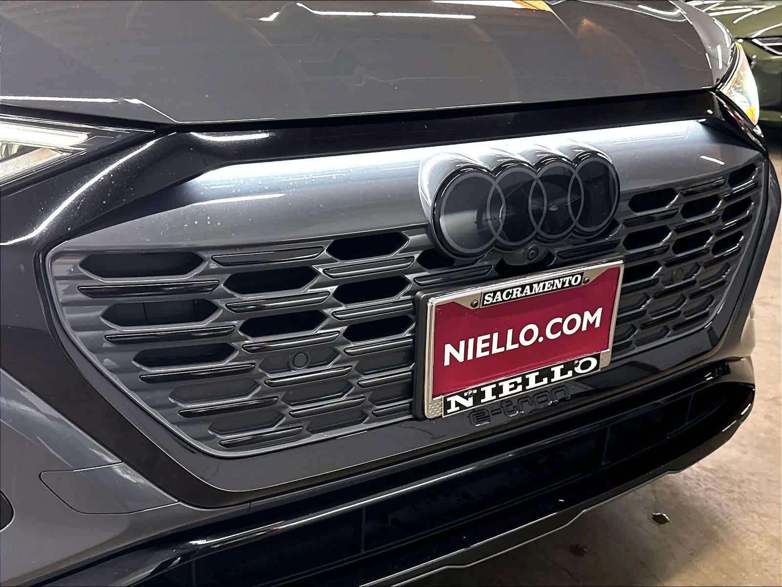 Certified 2024 Audi Q8 e-tron Premium Plus AWD/4WD image 31