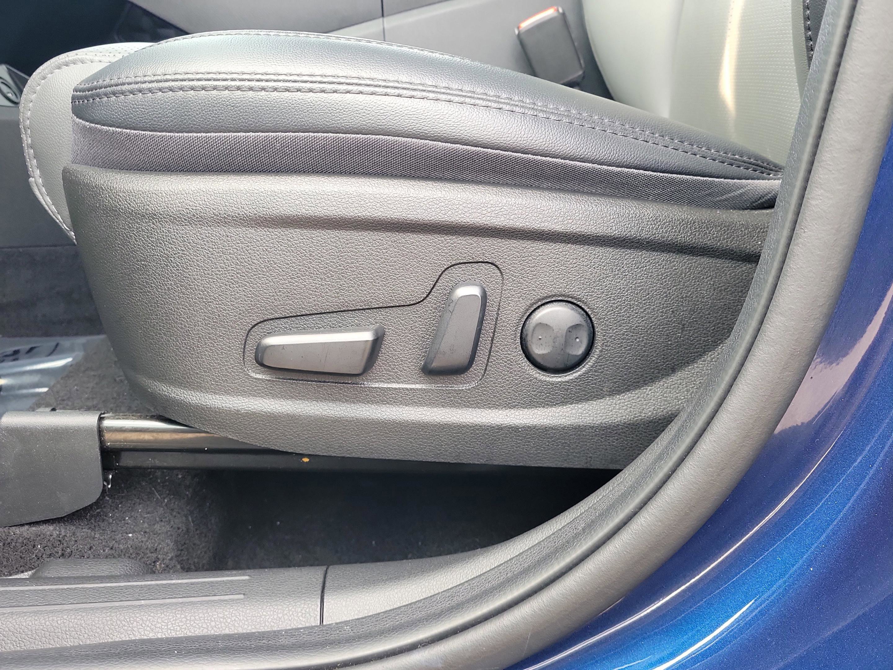 Used 2023 Hyundai Santa Fe SEL w/ Premium Package image 20