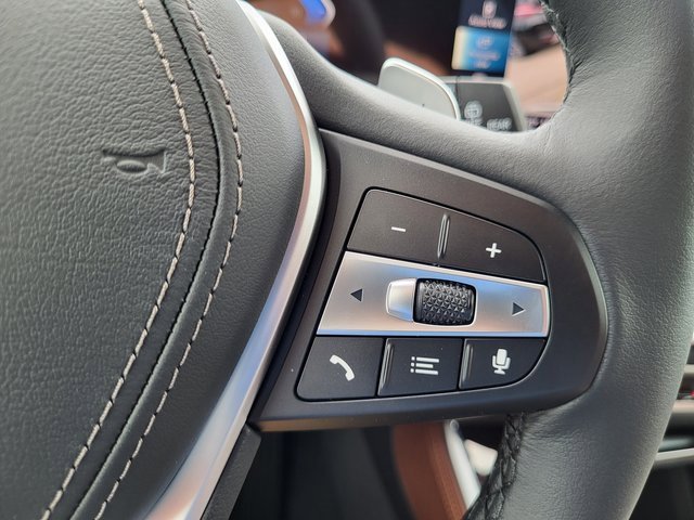 New 2026 BMW X5 xDrive50e w/ Premium Package image 22
