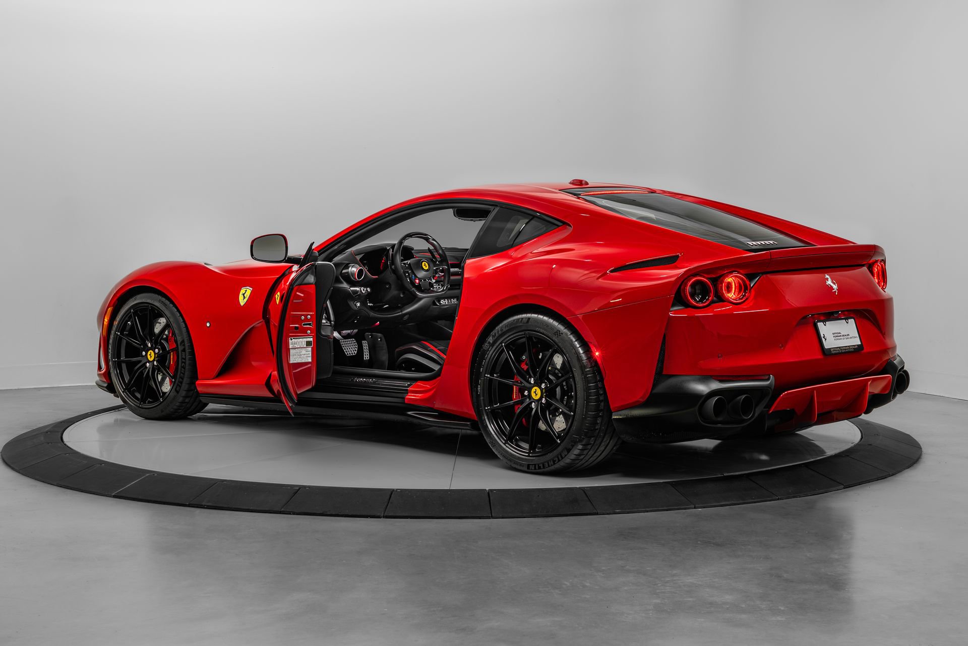 Certified 2019 Ferrari 812 Superfast RWD image 2