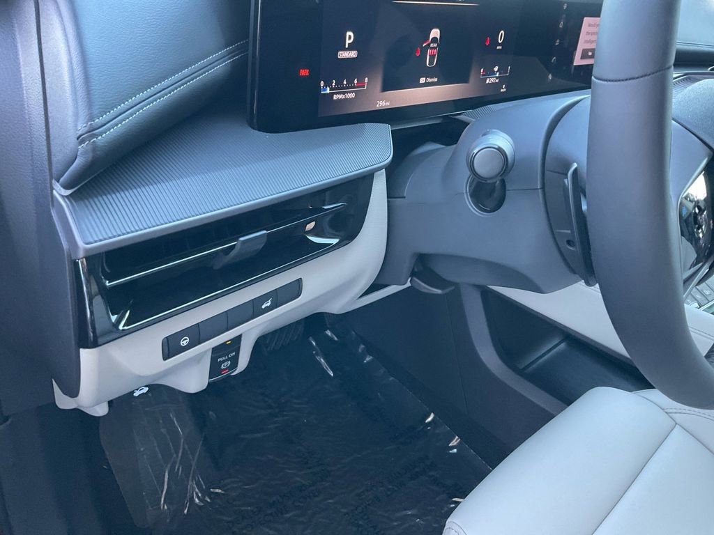 New 2025 Nissan Murano SV image 15