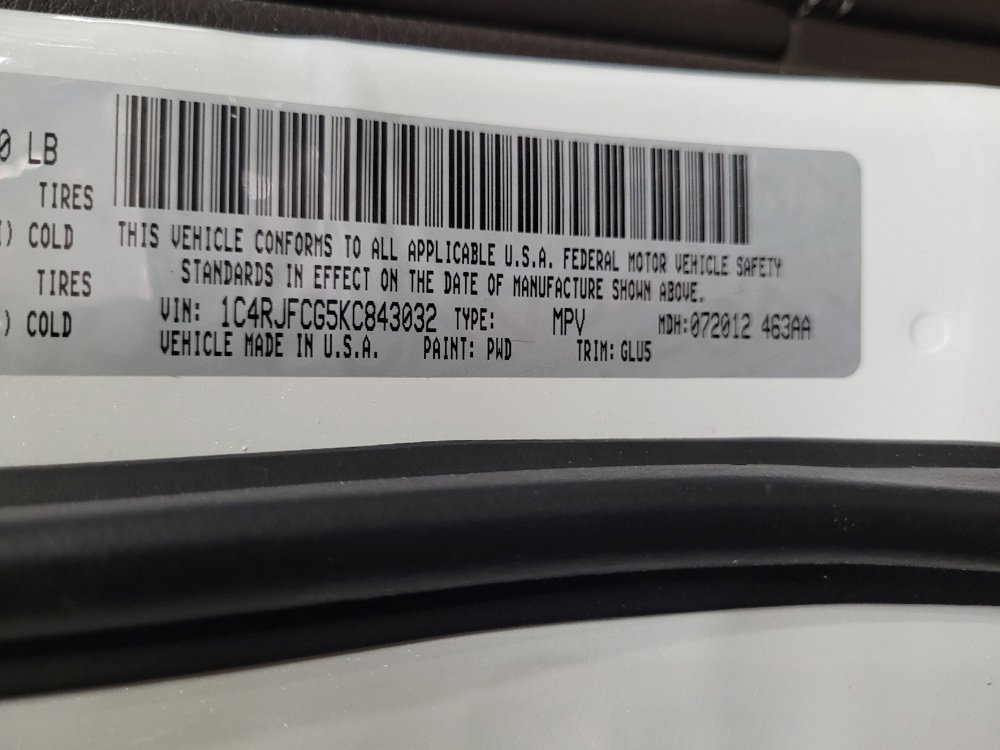 Used 2019 Jeep Grand Cherokee Overland AWD/4WD image 33