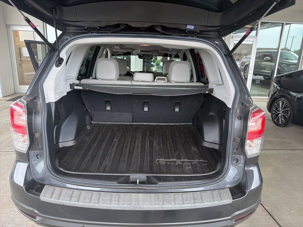 Used 2017 Subaru Forester 2.5i Limited AWD/4WD image 13