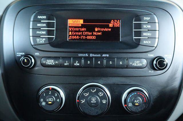 Used 2016 Kia Soul FWD image 35