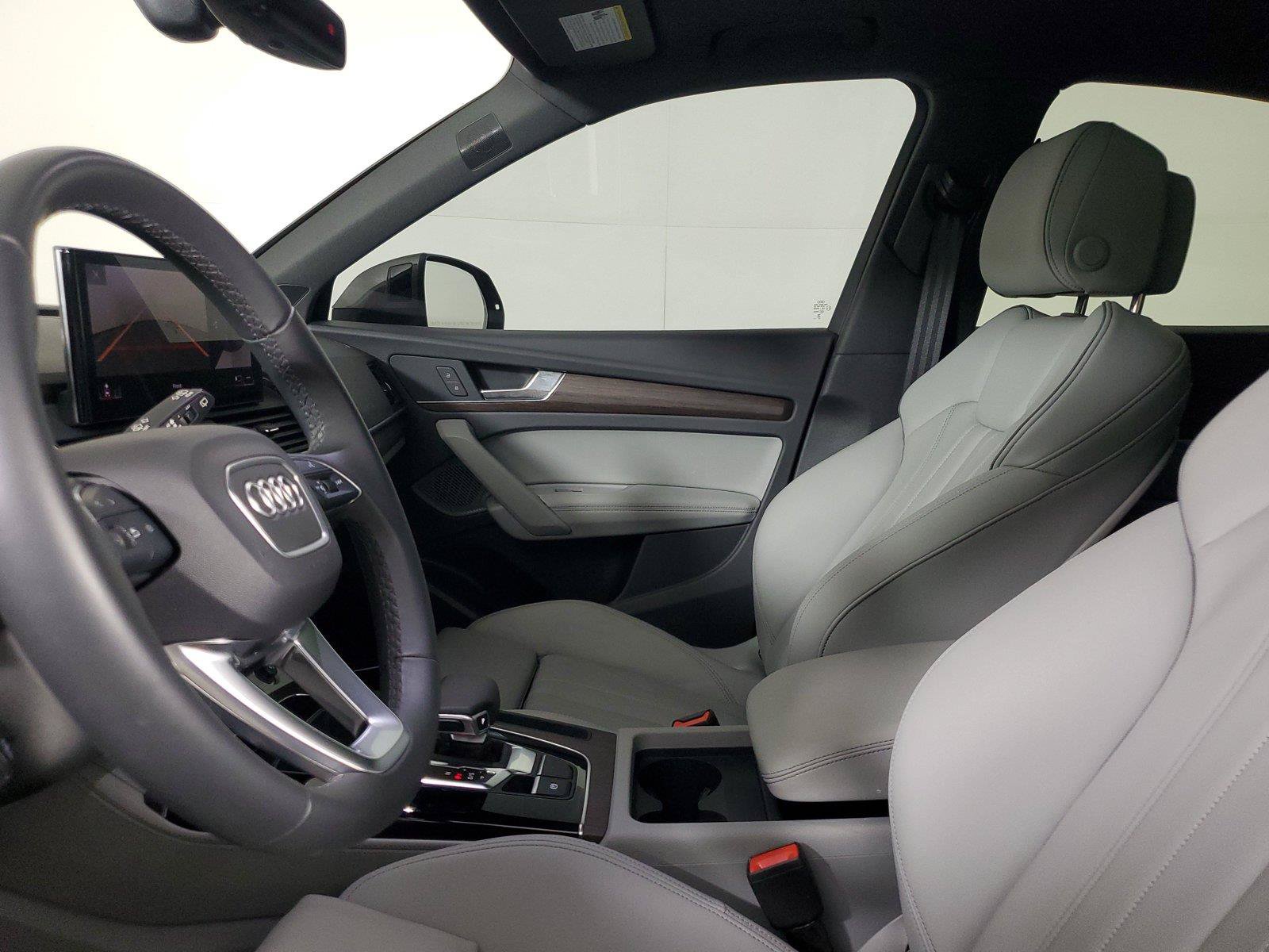 Used 2024 Audi Q5 2.0T Premium Plus AWD/4WD image 23