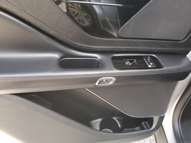 Used 2023 Lincoln Aviator 2WD image 17