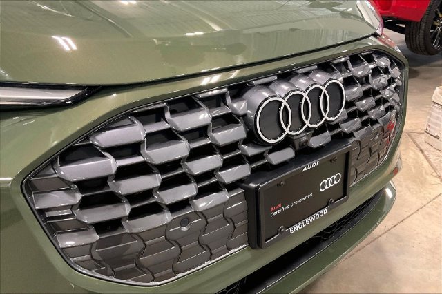 Certified 2025 Audi Q5 Premium w/ Convenience Package AWD/4WD image 30