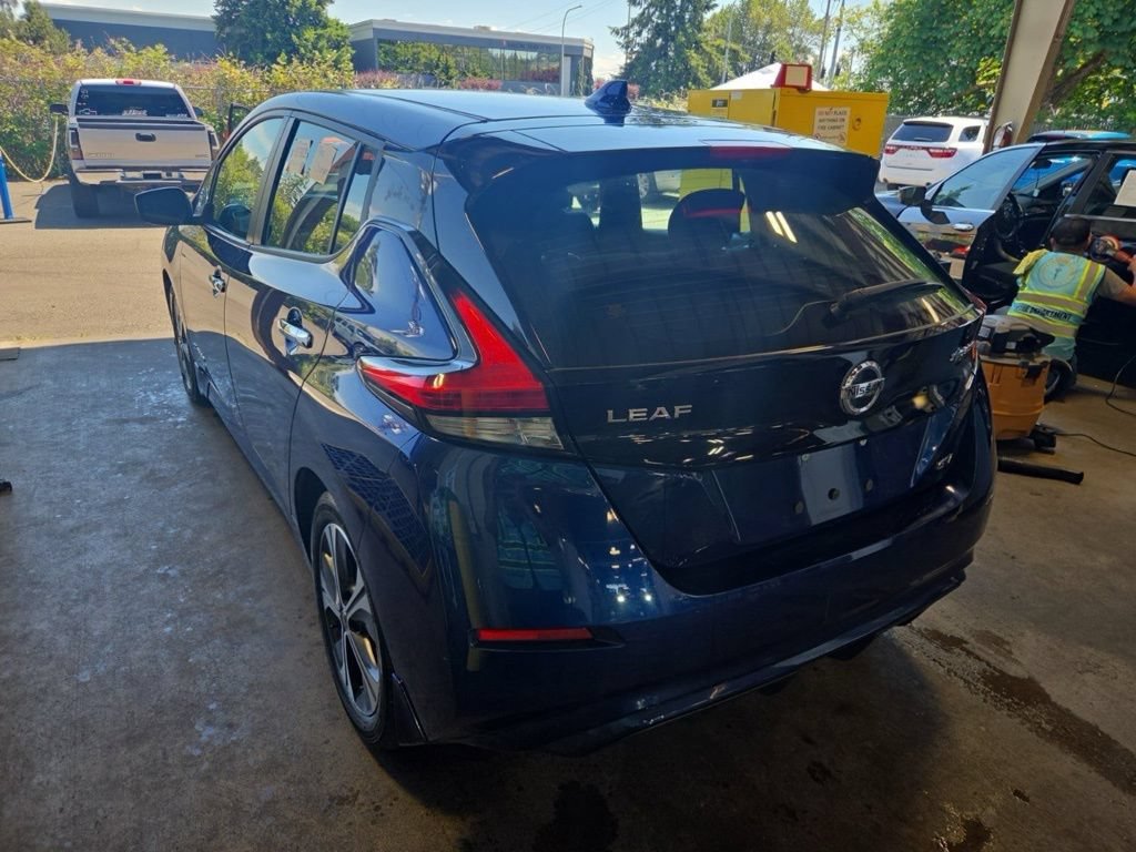 Used 2019 Nissan Leaf SV FWD image 3