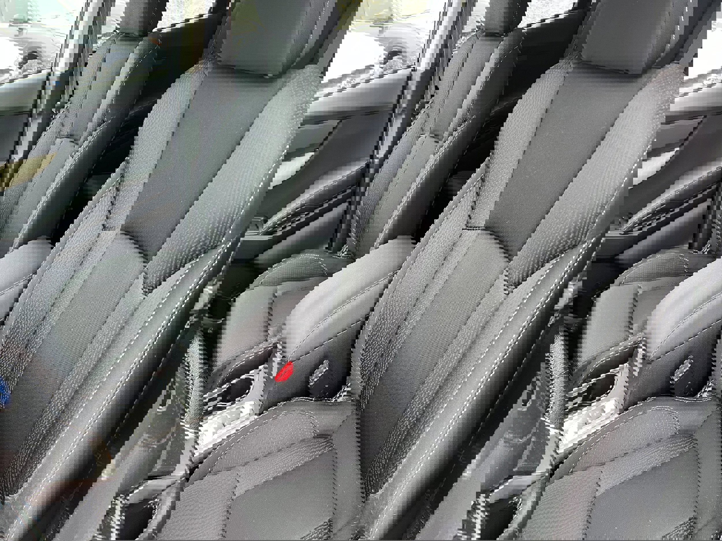 Used 2021 Subaru Ascent Premium w/ Convenience Package image 19