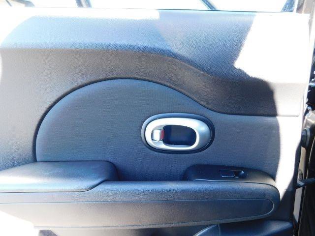 Used 2014 Kia Soul image 15