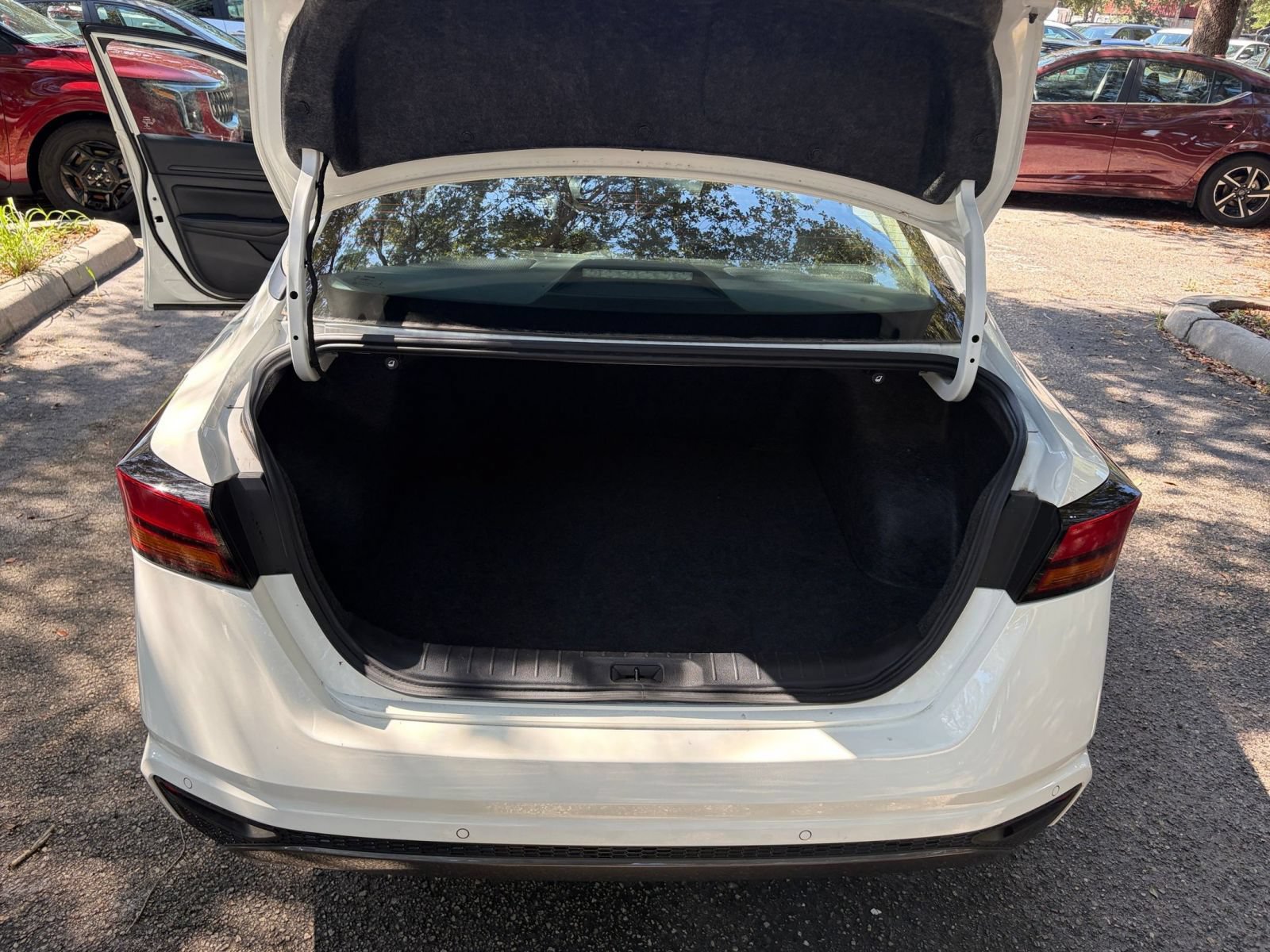 Used 2026 Nissan Altima 2.5 SV FWD image 26
