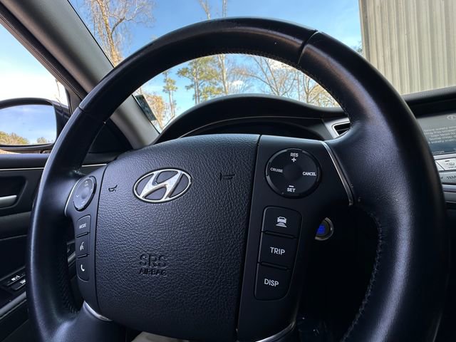Used 2013 Hyundai Genesis 3.8 w/ Technology Pkg image 20