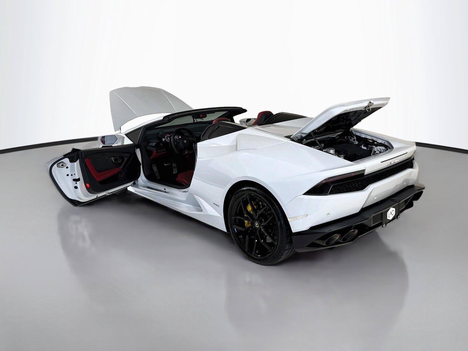 Used 2016 Lamborghini Huracan LP 610-4 AWD/4WD image 35