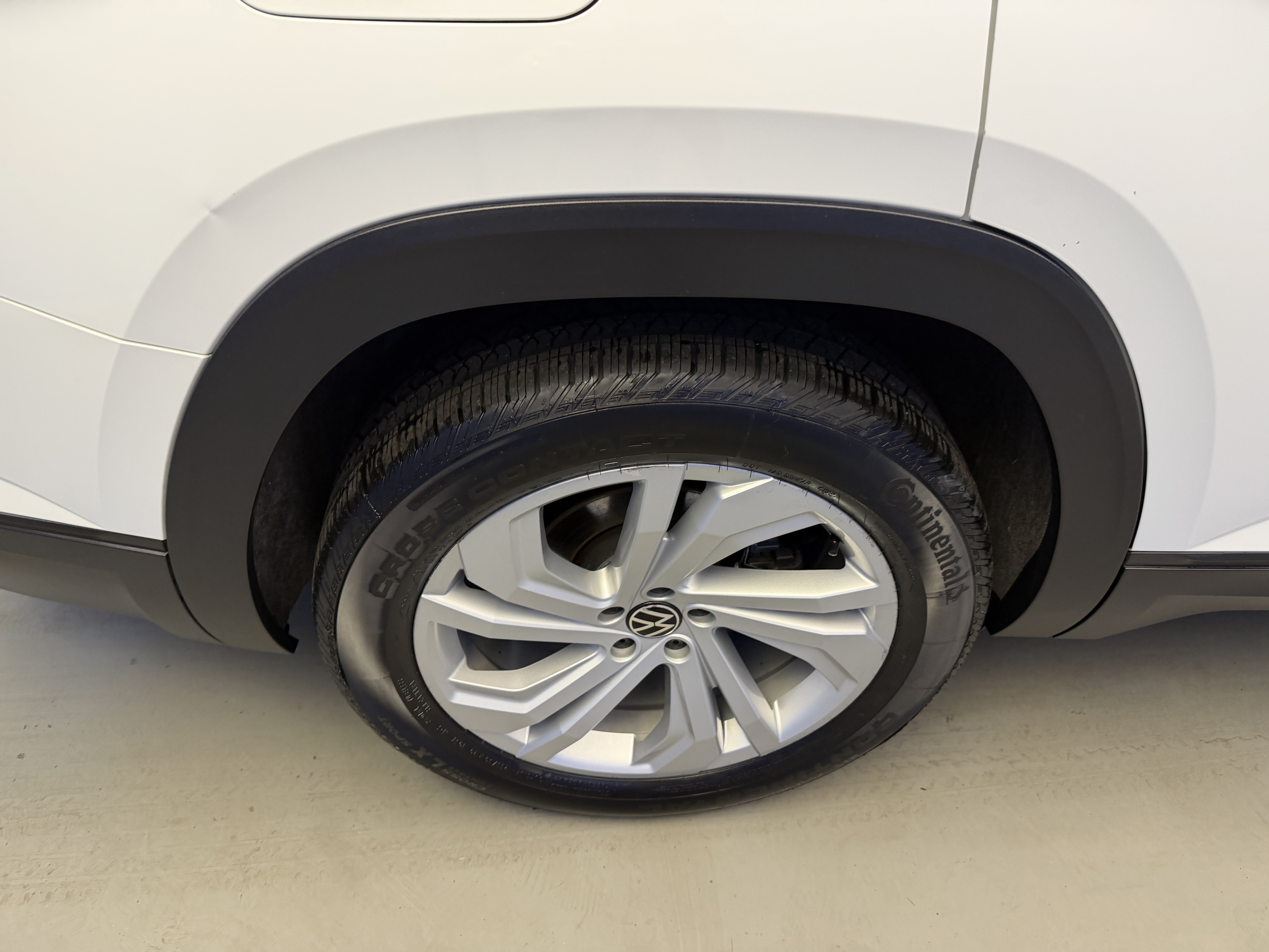 Certified 2023 Volkswagen Atlas SE w/ Panoramic Sunroof Package FWD image 8