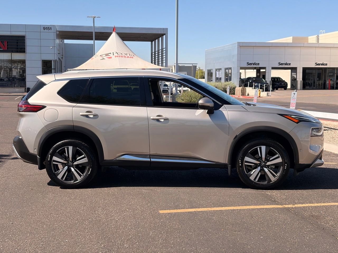 Certified 2023 Nissan Rogue Platinum w/ Platinum Premium Package FWD image 7