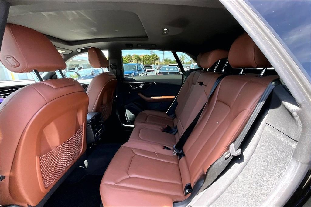 Certified 2023 Audi Q8 Premium AWD/4WD image 17