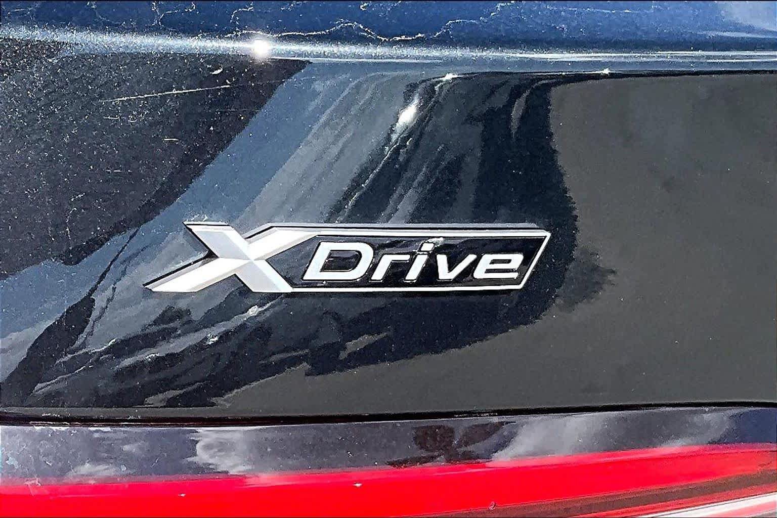 Used 2026 BMW 540i xDrive w/ Premium Package AWD/4WD image 9