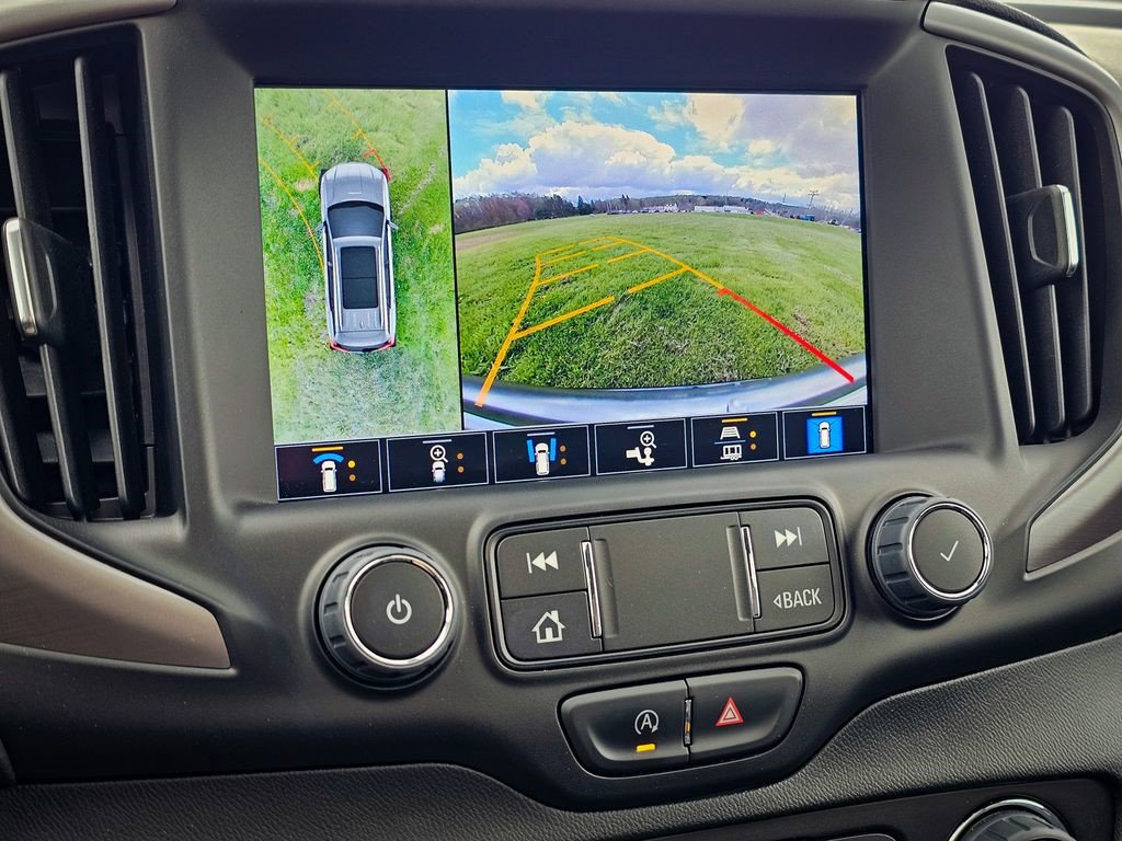 Certified 2022 GMC Terrain AT4 w/ Tech Package AWD/4WD image 28