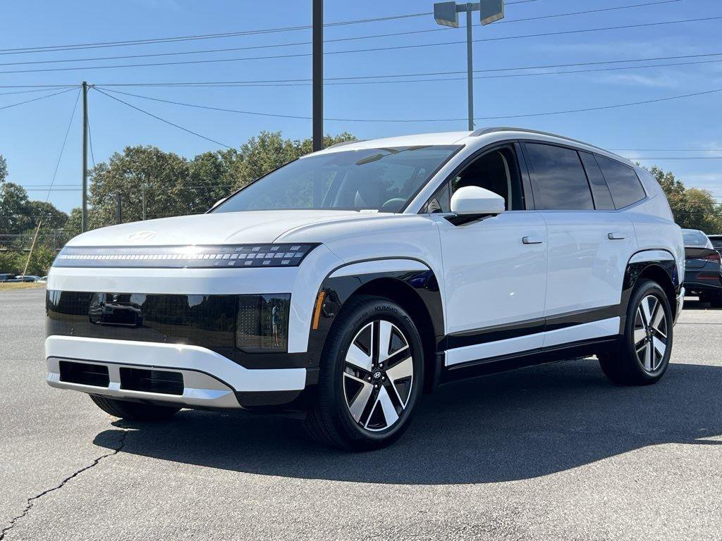 New 2026 Hyundai Ioniq 9 SEL image 3