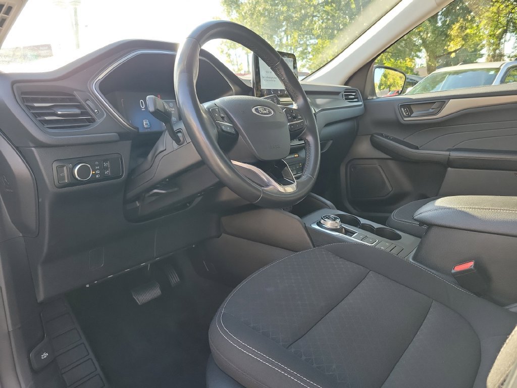 Used 2024 Ford Escape Active FWD image 24