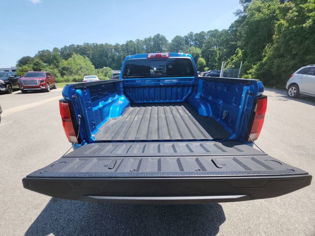 Used 2024 Chevrolet Colorado Z71 w/ Z71 Convenience Package 2 image 29